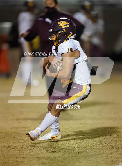 Thumbnail 2 in Salpointe Catholic @ Hamilton (AIA Open Semifinal) photogallery.