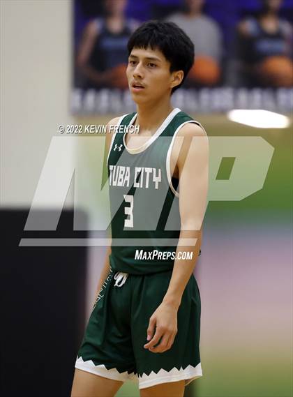 Thumbnail 2 in Bradshaw Mountain vs. Tuba City (VCS Thanksgiving Tournament) photogallery.