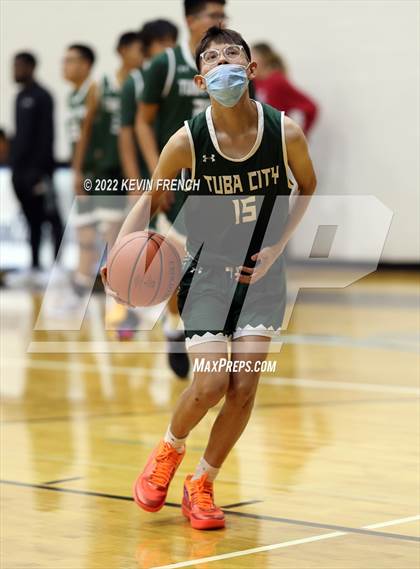 Thumbnail 3 in Bradshaw Mountain vs. Tuba City (VCS Thanksgiving Tournament) photogallery.