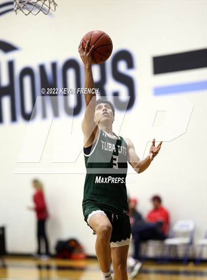 Thumbnail 2 in Bradshaw Mountain vs. Tuba City (VCS Thanksgiving Tournament) photogallery.