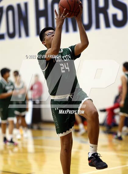 Thumbnail 2 in Bradshaw Mountain vs. Tuba City (VCS Thanksgiving Tournament) photogallery.