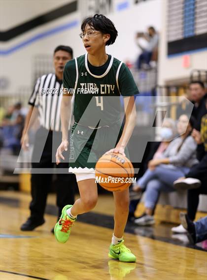 Thumbnail 2 in Bradshaw Mountain vs. Tuba City (VCS Thanksgiving Tournament) photogallery.