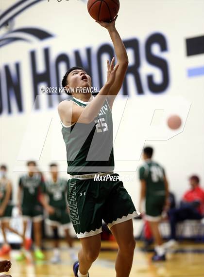 Thumbnail 2 in Bradshaw Mountain vs. Tuba City (VCS Thanksgiving Tournament) photogallery.