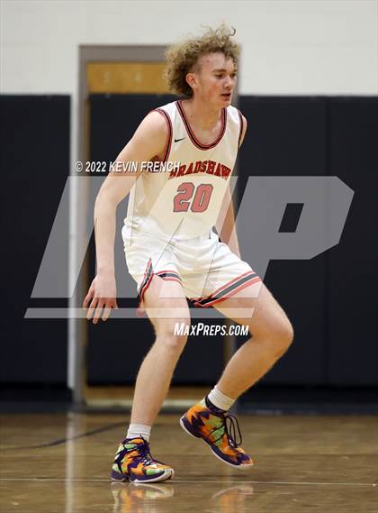 Thumbnail 2 in Bradshaw Mountain vs. Tuba City (VCS Thanksgiving Tournament) photogallery.