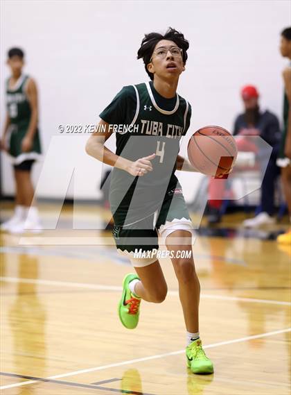 Thumbnail 3 in Bradshaw Mountain vs. Tuba City (VCS Thanksgiving Tournament) photogallery.