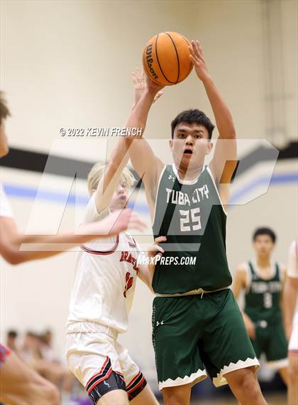Thumbnail 1 in Bradshaw Mountain vs. Tuba City (VCS Thanksgiving Tournament) photogallery.