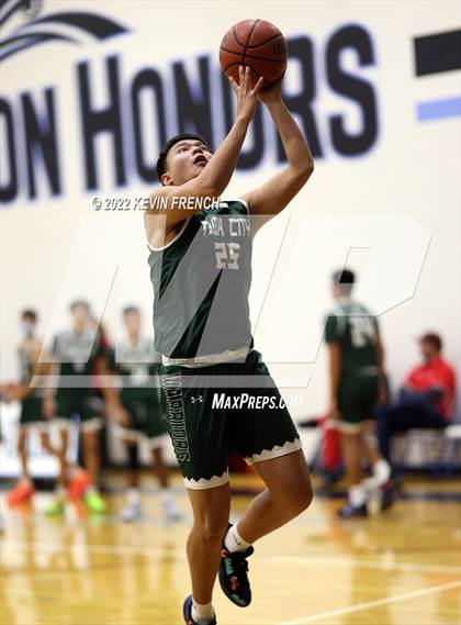 Thumbnail 1 in Bradshaw Mountain vs. Tuba City (VCS Thanksgiving Tournament) photogallery.
