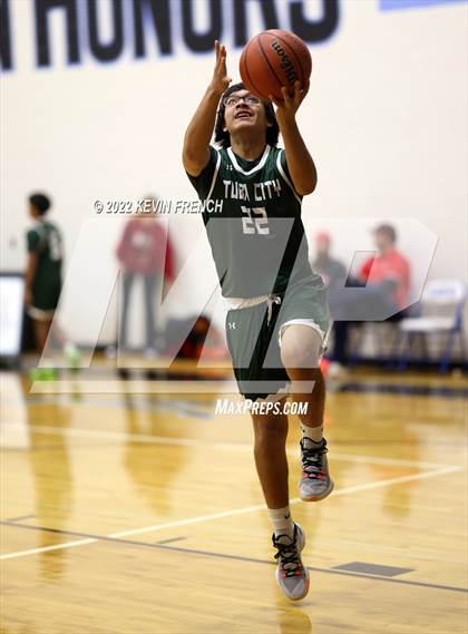 Thumbnail 3 in Bradshaw Mountain vs. Tuba City (VCS Thanksgiving Tournament) photogallery.