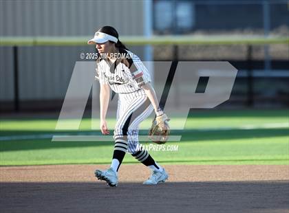 Thumbnail 1 in JV: Whitesboro @ Royse City photogallery.