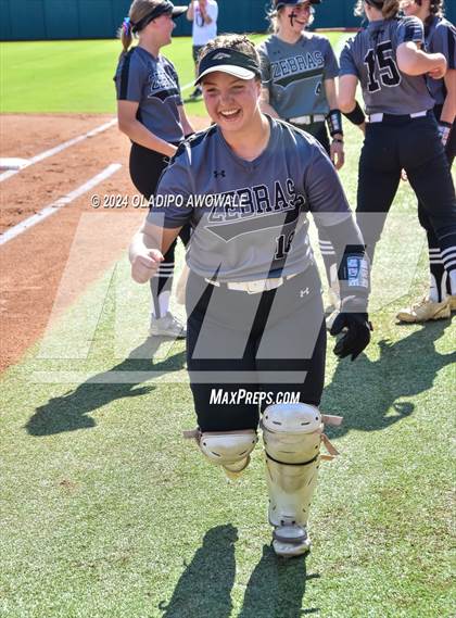 Thumbnail 3 in Hallettsville vs. Grandview (UIL Softball 3A Semifinal) photogallery.