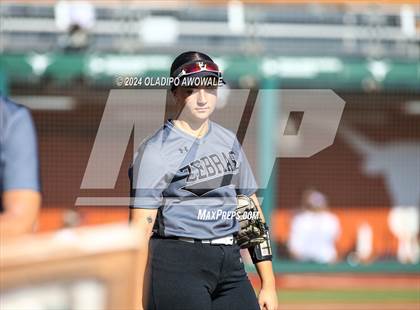 Thumbnail 3 in Hallettsville vs. Grandview (UIL Softball 3A Semifinal) photogallery.
