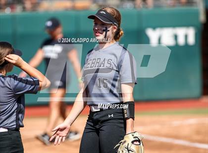 Thumbnail 2 in Hallettsville vs. Grandview (UIL Softball 3A Semifinal) photogallery.