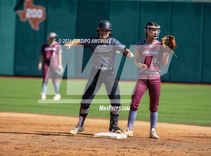 Thumbnail 3 in Hallettsville vs. Grandview (UIL Softball 3A Semifinal) photogallery.