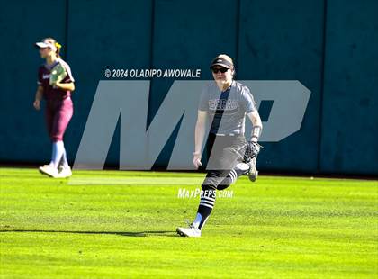 Thumbnail 2 in Hallettsville vs. Grandview (UIL Softball 3A Semifinal) photogallery.