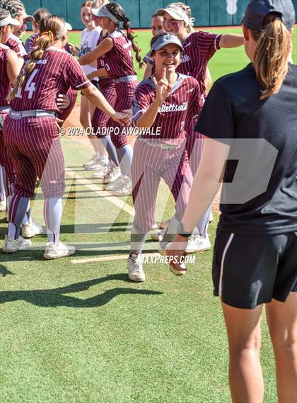 Thumbnail 3 in Hallettsville vs. Grandview (UIL Softball 3A Semifinal) photogallery.