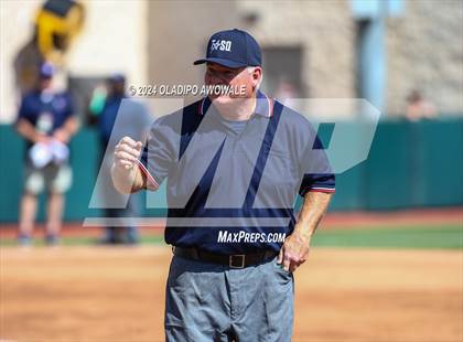 Thumbnail 3 in Hallettsville vs. Grandview (UIL Softball 3A Semifinal) photogallery.