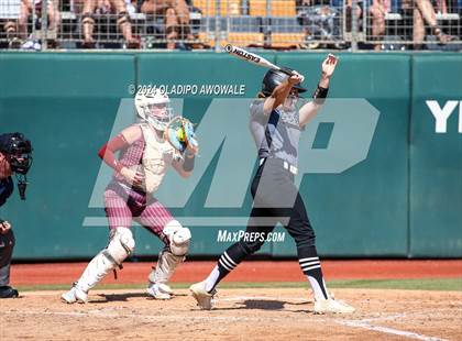 Thumbnail 2 in Hallettsville vs. Grandview (UIL Softball 3A Semifinal) photogallery.