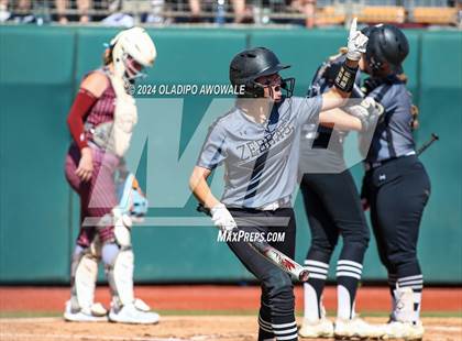 Thumbnail 1 in Hallettsville vs. Grandview (UIL Softball 3A Semifinal) photogallery.