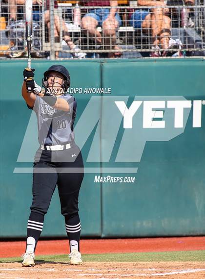 Thumbnail 2 in Hallettsville vs. Grandview (UIL Softball 3A Semifinal) photogallery.