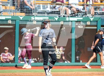 Thumbnail 2 in Hallettsville vs. Grandview (UIL Softball 3A Semifinal) photogallery.