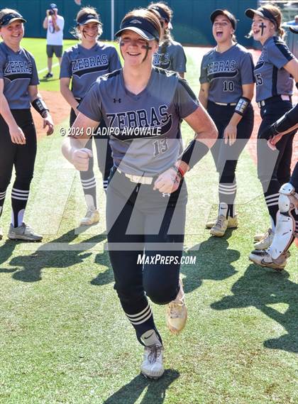 Thumbnail 2 in Hallettsville vs. Grandview (UIL Softball 3A Semifinal) photogallery.