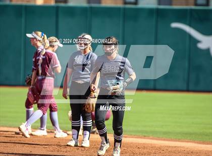 Thumbnail 2 in Hallettsville vs. Grandview (UIL Softball 3A Semifinal) photogallery.