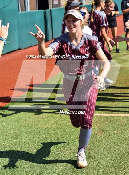 Thumbnail 2 in Hallettsville vs. Grandview (UIL Softball 3A Semifinal) photogallery.