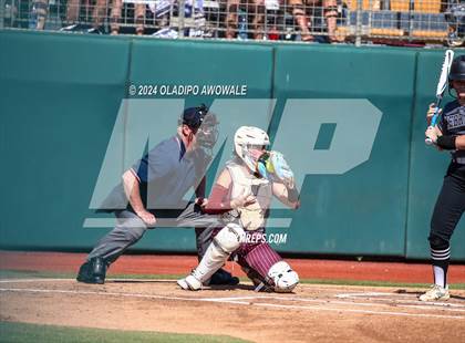 Thumbnail 2 in Hallettsville vs. Grandview (UIL Softball 3A Semifinal) photogallery.