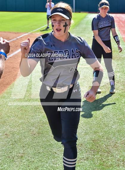 Thumbnail 3 in Hallettsville vs. Grandview (UIL Softball 3A Semifinal) photogallery.