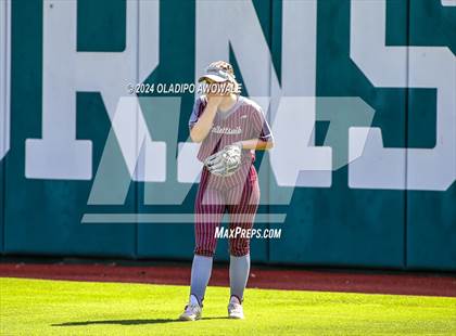 Thumbnail 2 in Hallettsville vs. Grandview (UIL Softball 3A Semifinal) photogallery.