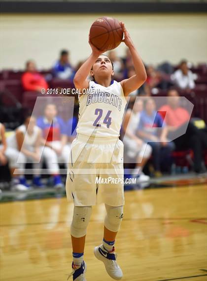 Thumbnail 3 in Harlingen Vs Edinburg (NEISD Invitational) photogallery.