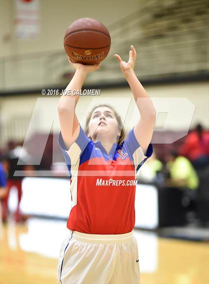 Thumbnail 3 in Harlingen Vs Edinburg (NEISD Invitational) photogallery.