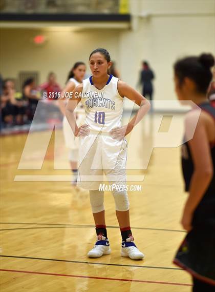 Thumbnail 3 in Harlingen Vs Edinburg (NEISD Invitational) photogallery.