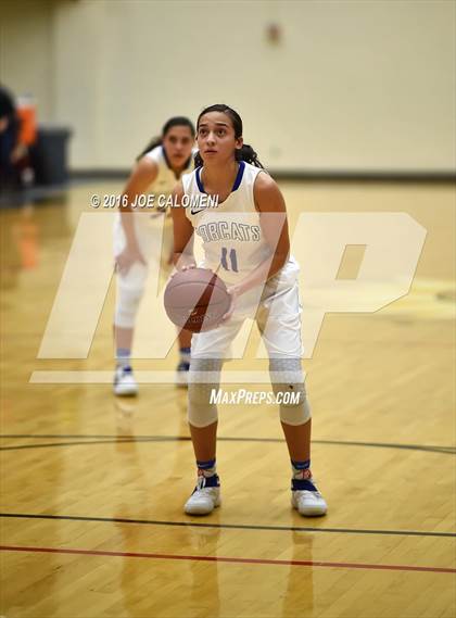 Thumbnail 3 in Harlingen Vs Edinburg (NEISD Invitational) photogallery.