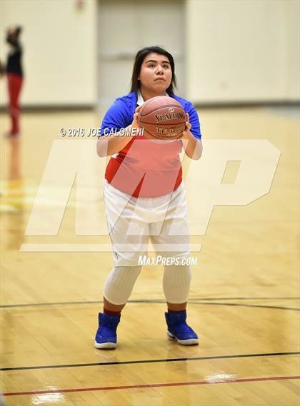 Thumbnail 2 in Harlingen Vs Edinburg (NEISD Invitational) photogallery.