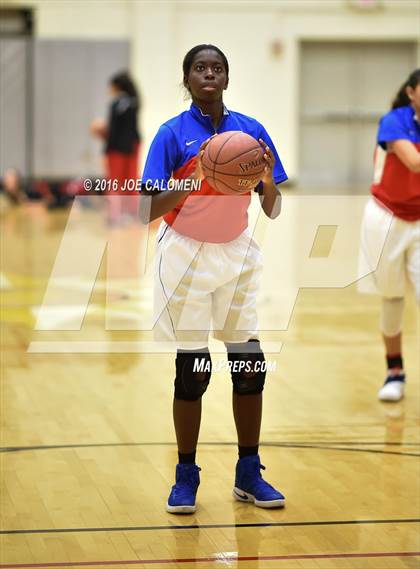 Thumbnail 3 in Harlingen Vs Edinburg (NEISD Invitational) photogallery.