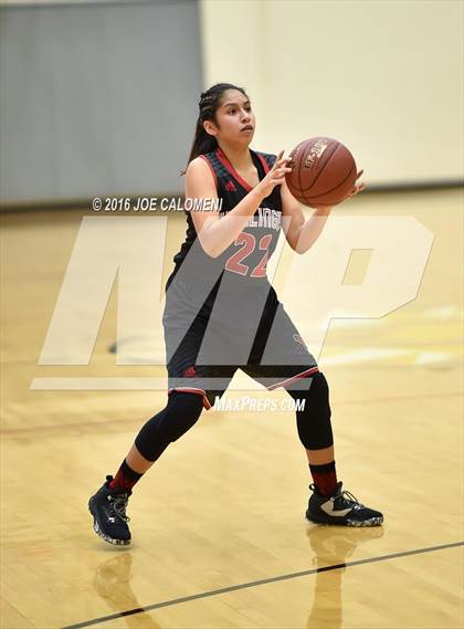 Thumbnail 1 in Harlingen Vs Edinburg (NEISD Invitational) photogallery.