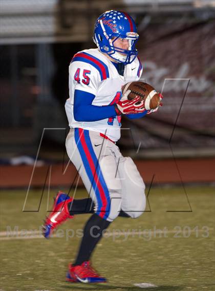 Thumbnail 2 in Hays @ Boerne-Champion photogallery.