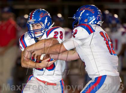 Thumbnail 2 in Hays @ Boerne-Champion photogallery.