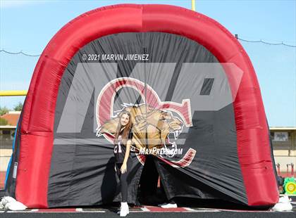 Thumbnail 3 in Oaks Christian Senior Night Presentation photogallery.