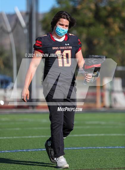 Thumbnail 3 in Oaks Christian Senior Night Presentation photogallery.