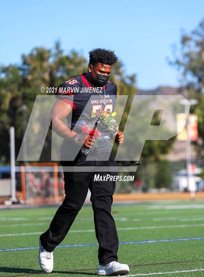 Thumbnail 3 in Oaks Christian Senior Night Presentation photogallery.