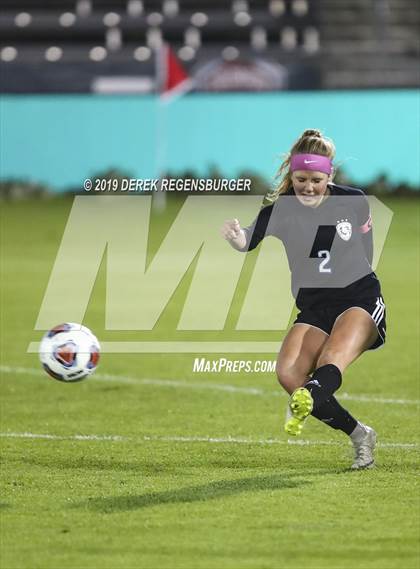 Thumbnail 3 in Arapahoe vs Grandview (CHSAA 5A Championship) photogallery.