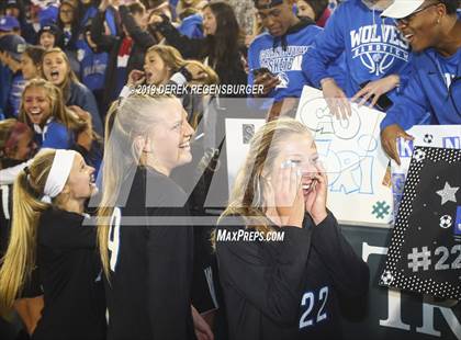 Thumbnail 3 in Arapahoe vs Grandview (CHSAA 5A Championship) photogallery.