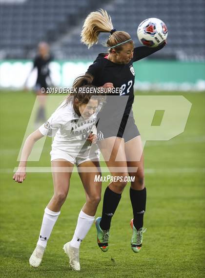 Thumbnail 2 in Arapahoe vs Grandview (CHSAA 5A Championship) photogallery.