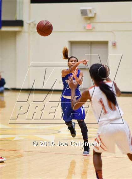 Thumbnail 3 in MacArthur [Douglas] vs Madison (Littleton Gym) photogallery.