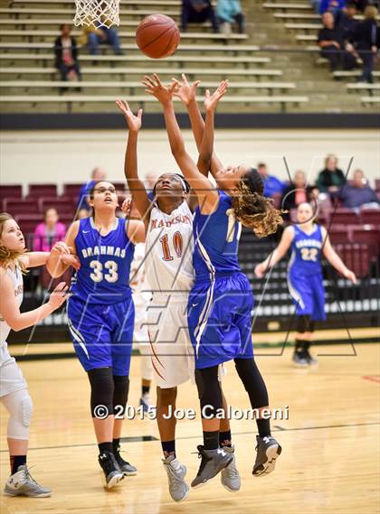 Thumbnail 2 in MacArthur [Douglas] vs Madison (Littleton Gym) photogallery.