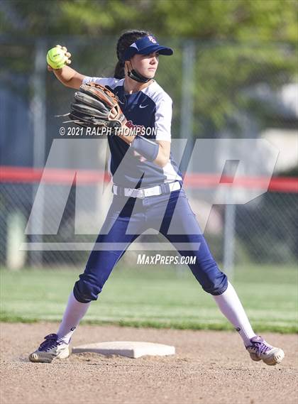 Thumbnail 1 in Del Oro @ Pleasant Grove photogallery.