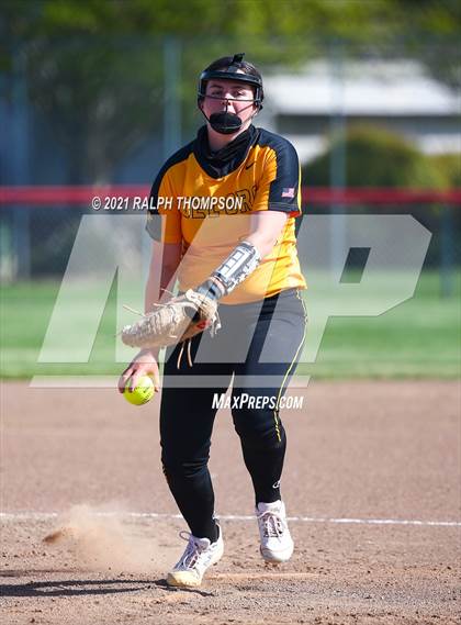 Thumbnail 2 in Del Oro @ Pleasant Grove photogallery.