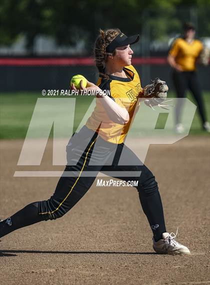 Thumbnail 3 in Del Oro @ Pleasant Grove photogallery.